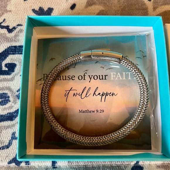 New Sterling Silverer & Stainless Steel Unisex Bracelet 8.0 inches. Beautiful! - Picture 5 of 5